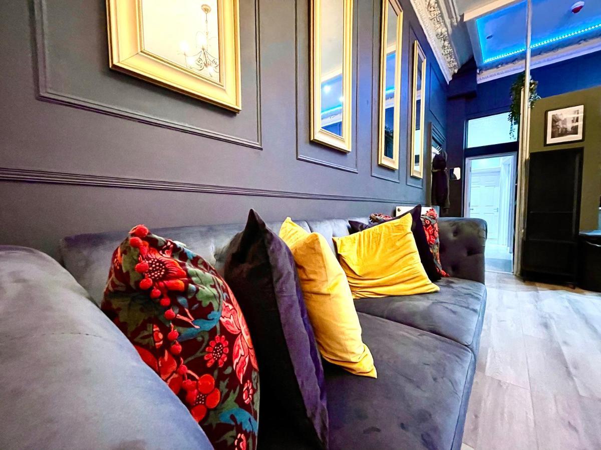 Adeamstays Provides Beautiful Centrally Located 1 And 2 Bed Apartments On Liverpools Boulevard Екстериор снимка