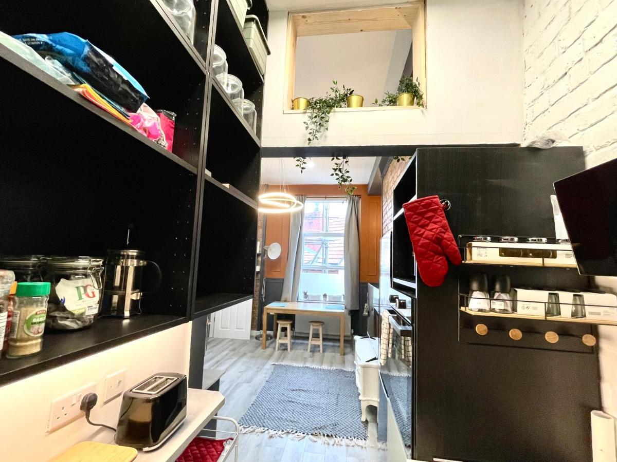 Adeamstays Provides Beautiful Centrally Located 1 And 2 Bed Apartments On Liverpools Boulevard Екстериор снимка