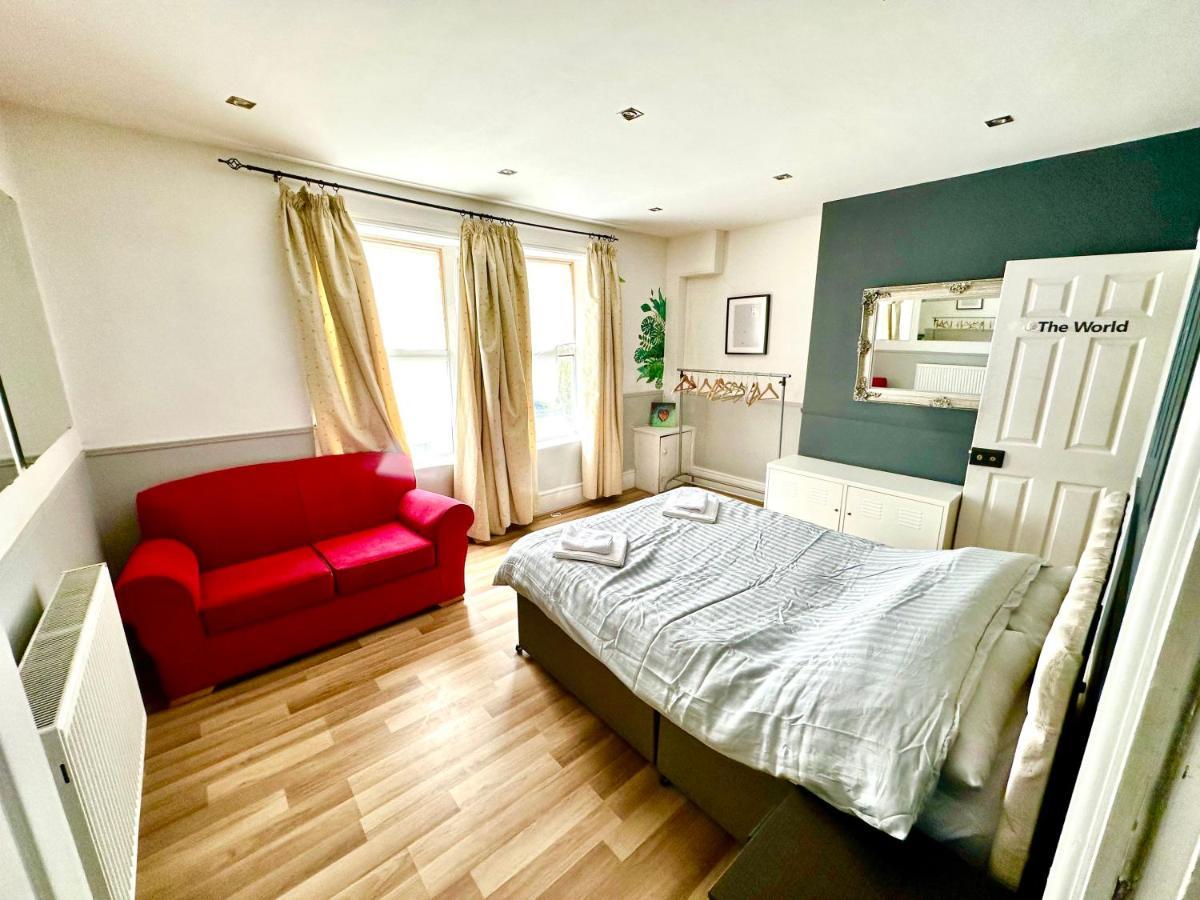 Adeamstays Provides Beautiful Centrally Located 1 And 2 Bed Apartments On Liverpools Boulevard Екстериор снимка